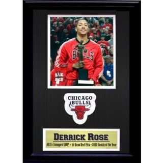702427   Chicago Bulls Derrick Rose #1 12x18 Patch Frame