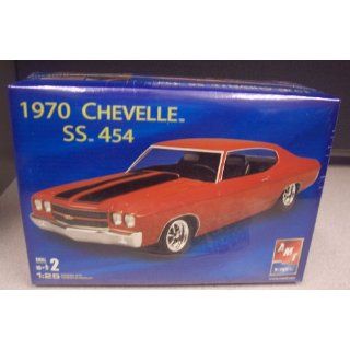 AMT #31640 1970 Chevelle SS 454 1/25 Scale Plastic Model