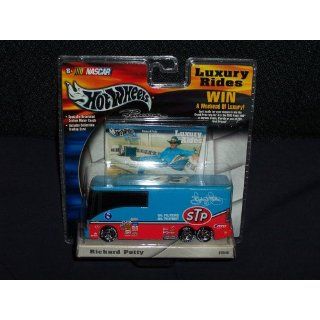 Hot Wheels Luxury Rides Toys & Games