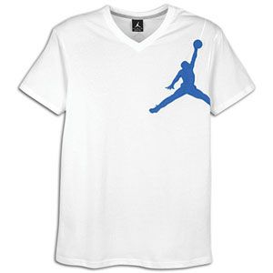 The Jordan Jumpy V Neck T Shirt features an oversized Jumpman cut and
