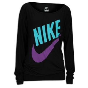The Nike Sportswear L/S Top is made of 100% cotton for comfort and