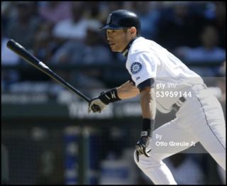 Ichiro Suzuki Game Used Mizuno Wristband Mariners Yankees Wrist Band