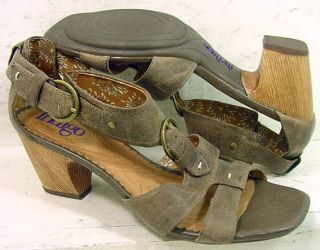 Indigo by Clarks Womens Plush Dazzle Brown Sandals Shoes Heels 61180