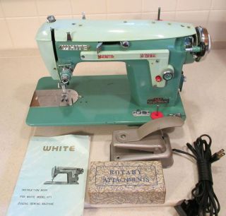 INDUSTRIAL STRENGTH WHITE 671 SEWING MACHINE LOADED COMPLETELY