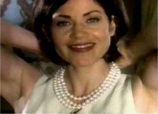Faux Pearl Necklace Jackie Kennedy Replica