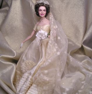 16 Inch Jacqueline Kennedy Porcelain Heirloom Bride Doll Manufactured