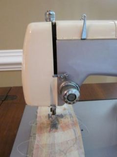Antique  Kenmore Sewing Machine w Table 158 523