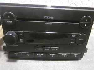 06 Ford F150 6 Disc CD MP3 Player Radio LKQ