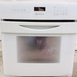 Jenn Air 27 inch Built In Electric Oven In White   Great Condition