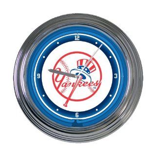 MLB New York Yankees 15 in Neon Clock