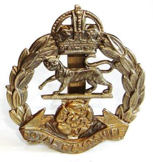 WW1 The Royal Hampshire Regiment Cap Badge Bi Metal K C
