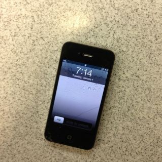 Apple iPhone 4   16GB   Black (Verizon) Smartphone   Clean ESN