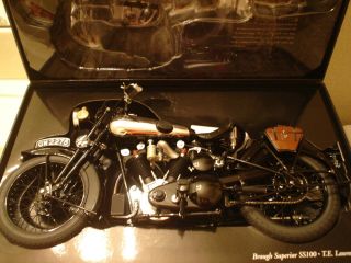  BROUGH SUPERIOR SS 100 T E LAWRENCE 1932 BLACK LE 1932 1 6 IN STOCK