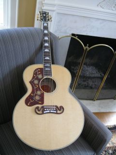 Lefty Gibson SJ200 Guitar Lefthanded
