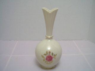 Stunning Lenox Vase Roselyn Pattern Decorated with 24K Gold in Mint