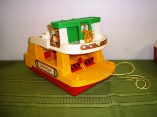 Fisher Price Little People Ferry Boat #932 w original pull String