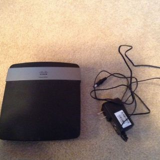 Cisco Linksys E2500 Wireless Dual Band N Router CD Included