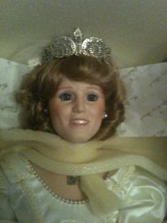 Danbury Mint Princess Sarah Ferguson Doll, The Royal Wedding *In