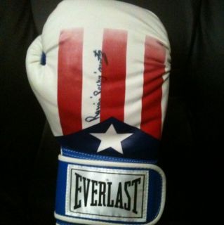 Martinez Signed Everlast Puerto Rico Boxing Glove Auto Chavez Martinez