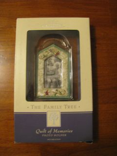 in Box Hallmark The Family Tree Quilt of Memories Photo Holder