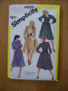 SIMPLICITY WOMENS ASSYMETRICAL DRESSES SEWING PATTERN