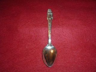CLASSIC NEAR MINT CONDITION MARIE DIONNE ONE OF THE QUINTUPLETS SPOON