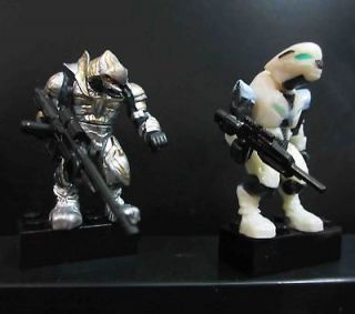 Mega Bloks White spartan and Silver Elite ARBITER Action Figure 2