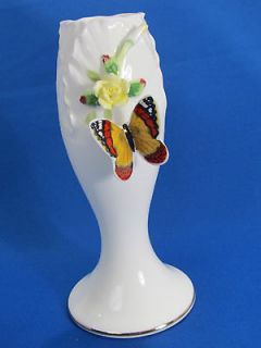 1012   MARURI MASTERPIECE 1979 Bone China Bud Vase with Flower and