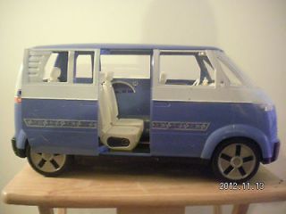 2002 Barbie VW Bus   Blue & White   AND HORN WORKS