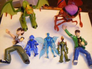 various BEN 10 action FIGURES some light up/all poseble (g)