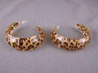 cheetah print plastic Big hoop earrings 7/16 wide hoops 2.5 across