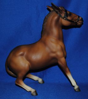 Breyer~1993~Bl ack Horse Ranch~SIGNED~C hestnut Balking Mule~LT 400
