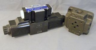 D05 hydraulic solenoid valve 4 way 3 position Tandem cntr w/subplate