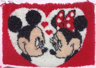 Disney Mickey Minnie Mouse Latch Hook Wall Hanging Rug Heart Completed