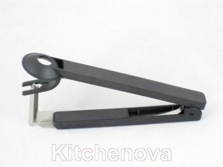 Norpro Deluxe Cherry Pitter Olives Pits Removal Handheld   5116
