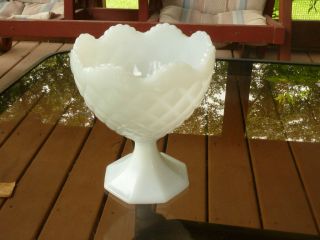 Vintage Milk Glass Vase   Napco Cleveland U.S.A.  9 Tall