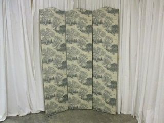 Room Divider or Dressing Screen 82 7/8 Inches Tall Xclnt Con
