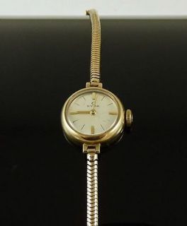 Ladies Vintage 9ct Gold Cyma Watch   1960s