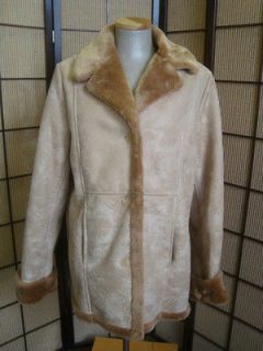 92431 Cute beige Shearling Faux Fur Woman’s Coat Jacket Size XL