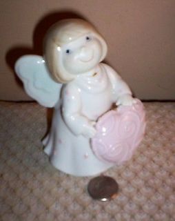 WELL PORCELAIN 5 ANGEL WITH A PINK HEART ~ OWELL GIFTS # 102