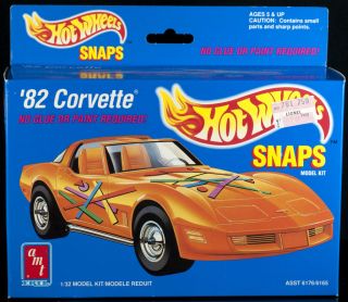 Hot Wheels Snaps 82 Corvette 1/32 Model Kit AMT Ertl 1991 #6165 New