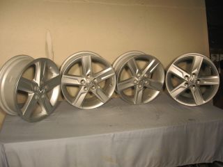17 Toyota Camry Alloy Wheel Set 4