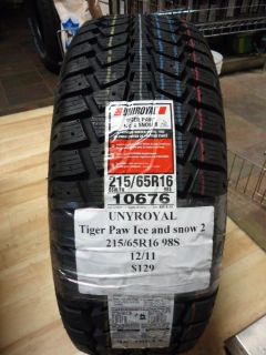 Uniroyal Tiger Paw Ice and Snow 2 215 65R16 98s Brand New Snow Tire